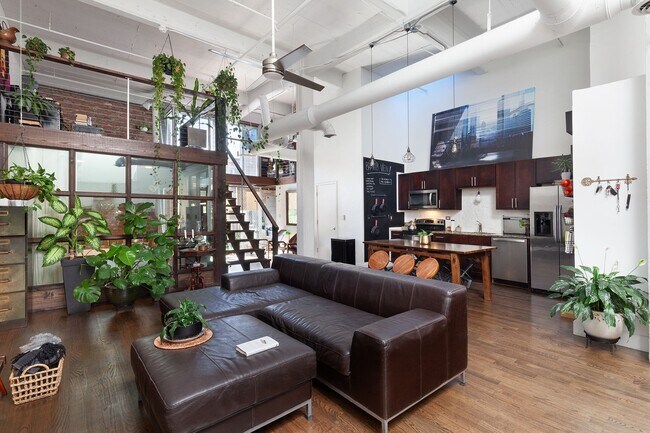 Foto del edificio - Gorgeous 2/1 Loft Beside ATL BeltLine in V...