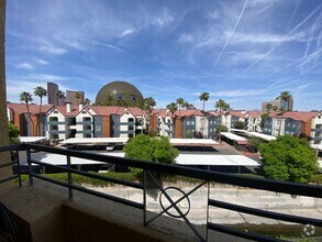 Building Photo - 210 E Flamingo Rd