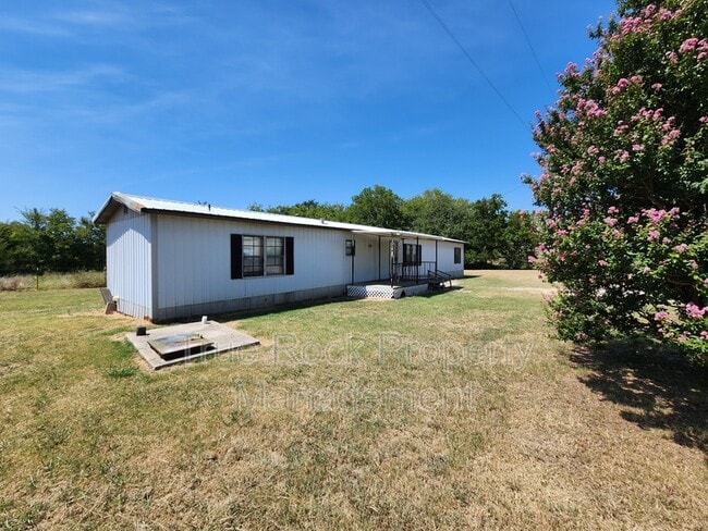 Building Photo - 10639 County Rd 3600