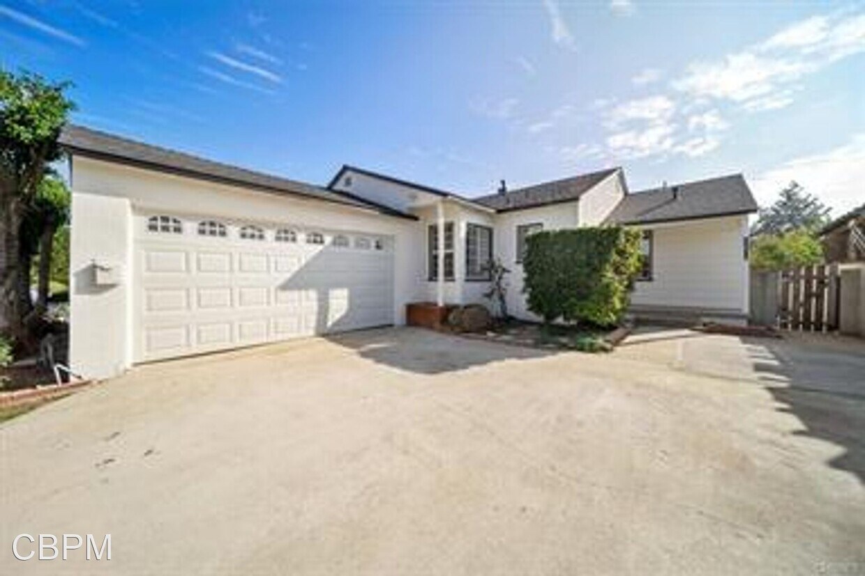Primary Photo - 3 br, 2 bath House - 18656 Runnymede Street