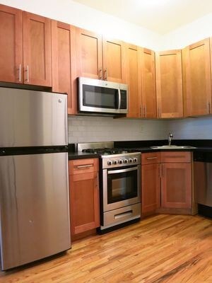 Primary Photo - 1 E 78th St