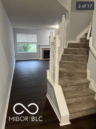Building Photo - 9760 Highpoint Ridge Dr