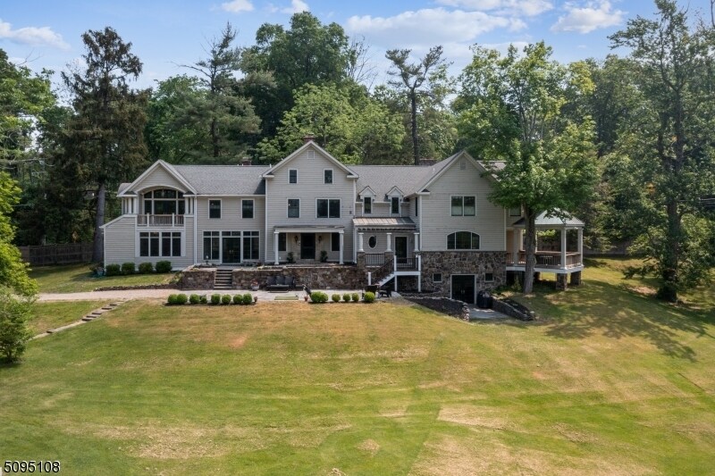Primary Photo - 711 Shunpike Rd
