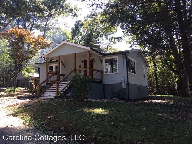 1195 Howard Gap Loop Rd Flat Rock Nc 28731 House For Rent In