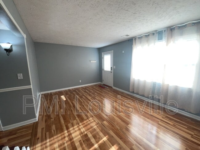 Building Photo - 9813 Oakshire Dr