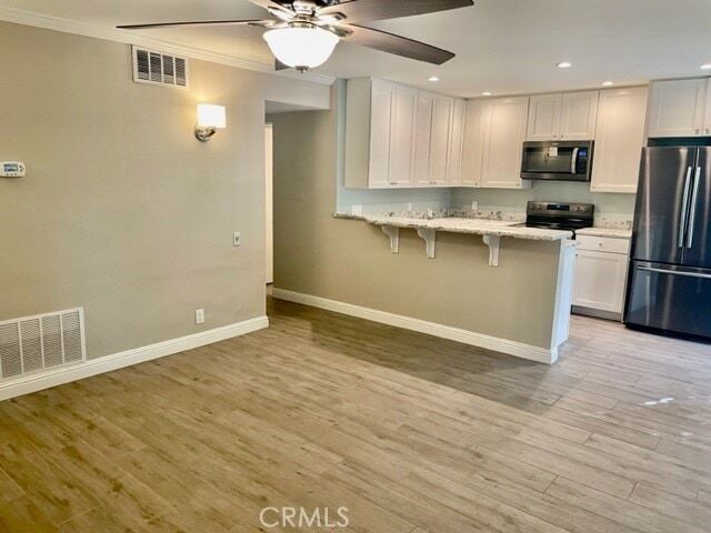 Building Photo - 45275 Sunset Ln