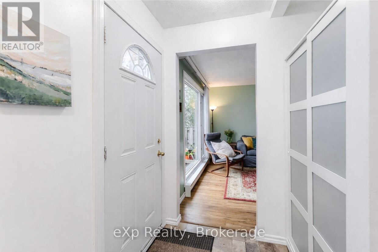 Building Photo - 332 Scottsdale Dr