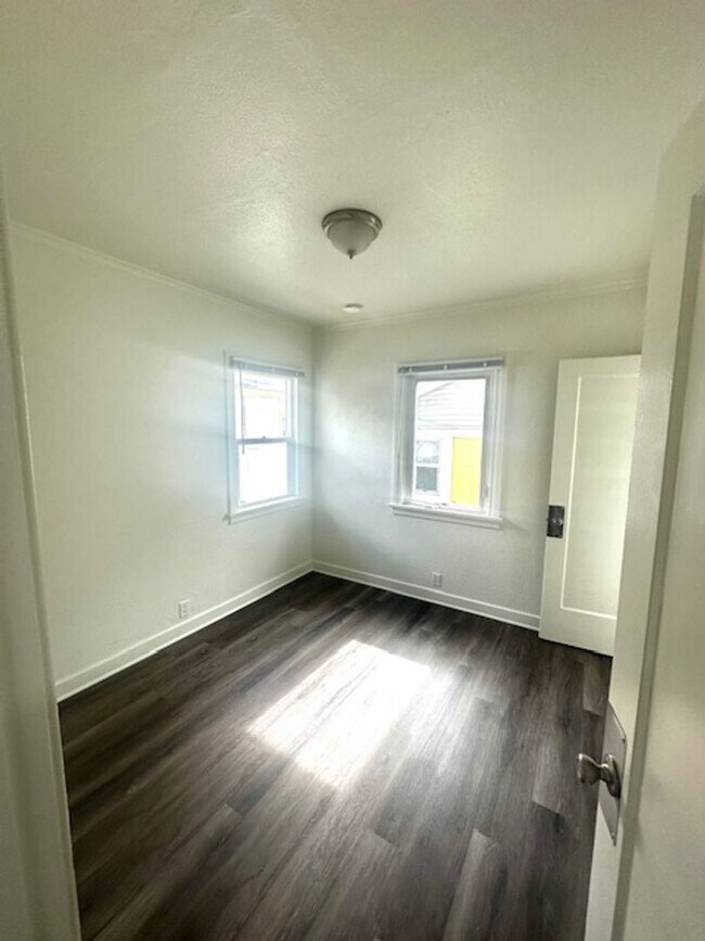 Foto del edificio - Super Charming Cottage, downtown Ventura