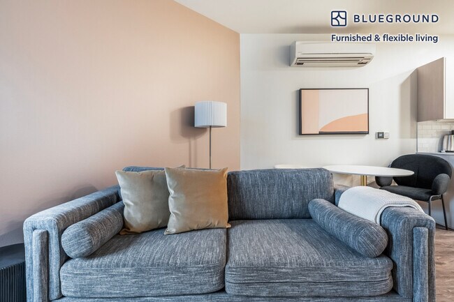 Foto del edificio - 1955 129th Ave NE