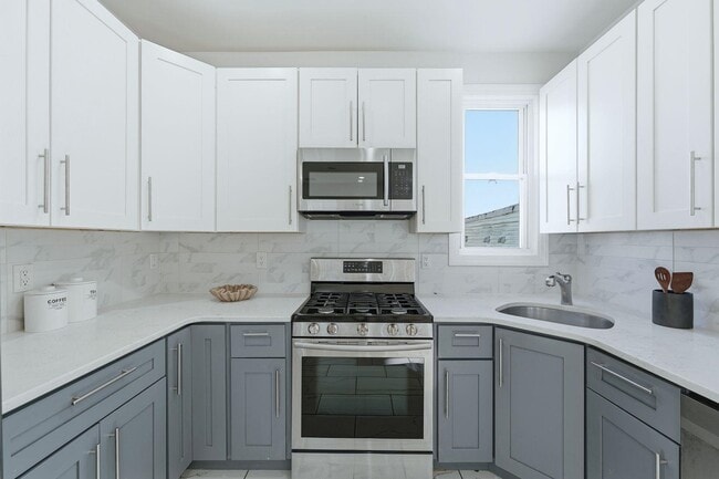 Building Photo - 23 Randolph Ave