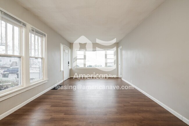 Foto del edificio - 1346 N Johnson St