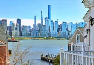 Building Photo - 454 Albany Ct