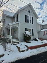 Building Photo - 213 W 11th St