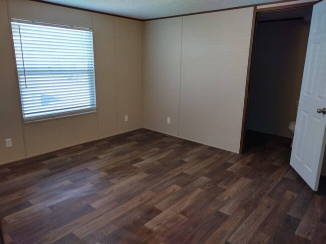 Foto del edificio - 212 E 5th Ave