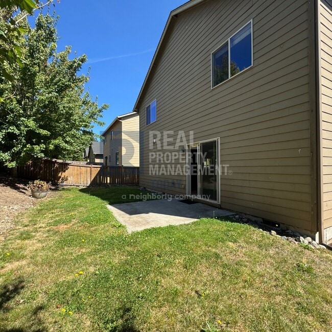 Foto del edificio - 3611 Loren St NE