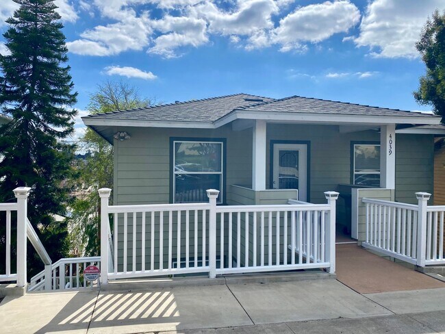 Foto del edificio - 4041 Georgia St