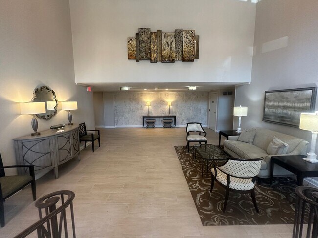 Photo - 801 S Pitt St Apartment