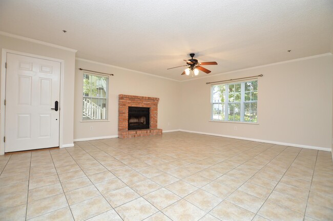 Building Photo - 2092 S Sherwood DriveF-45