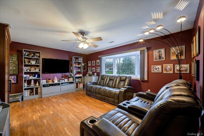 Foto del edificio - 4 Cherrywood Dr