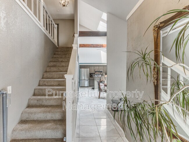 Building Photo - 5911 Fox Run Way