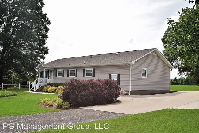 Building Photo - 3 br, 3 bath House - 615 Faith Rd.