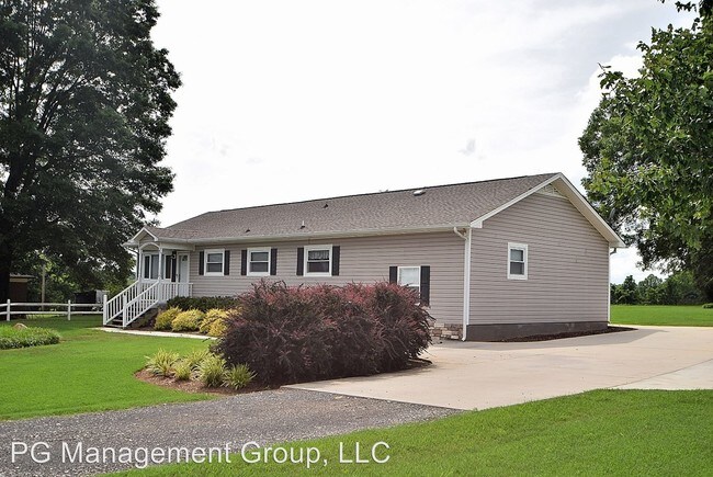 Foto del edificio - 3 br, 3 bath House - 615 Faith Rd.
