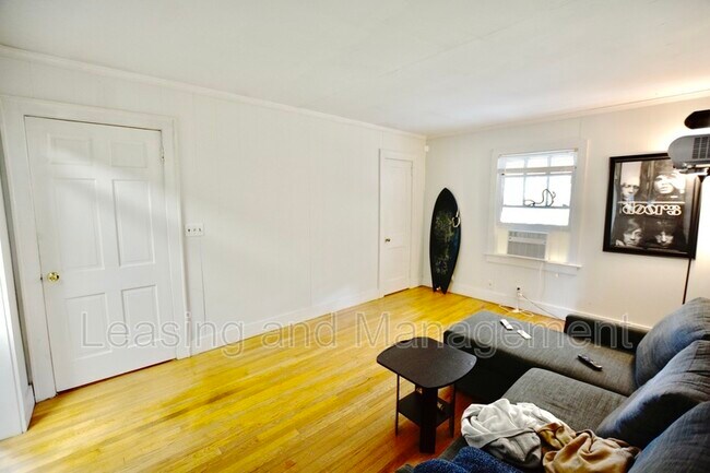 Foto del edificio - 223 Howle Ave