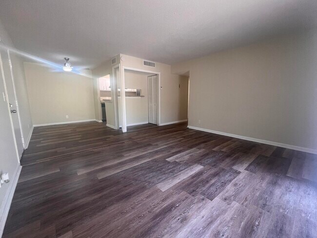 Foto del edificio - 1500 N Congress Ave