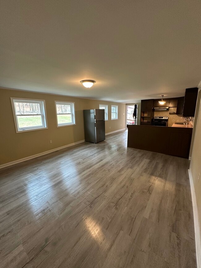 Building Photo - 74 Matthews Rd