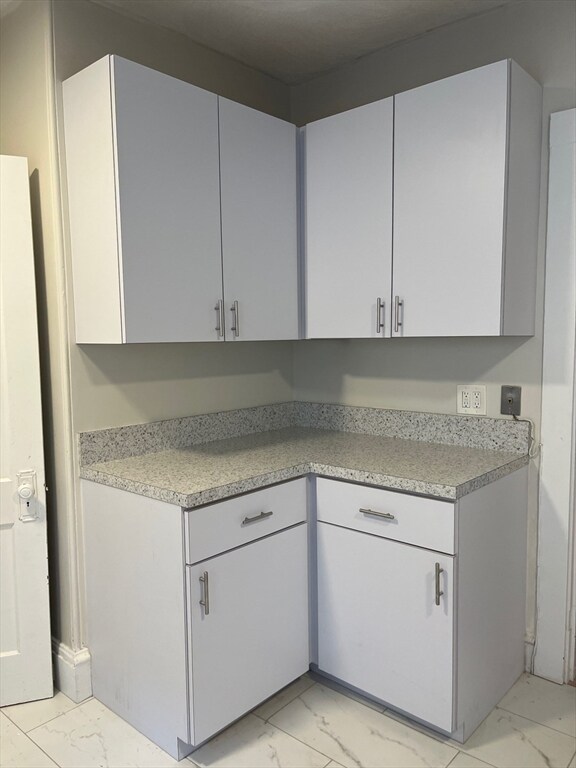 Foto del edificio - 145 Winsor Ave