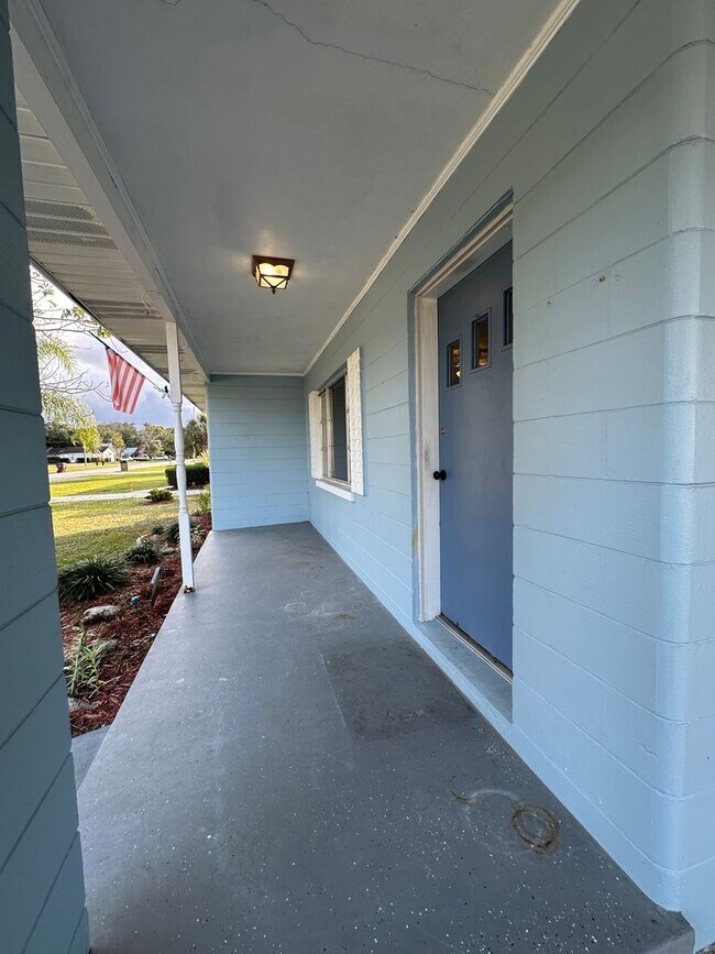 Building Photo - Nice 2/1 Home w/ Fenced Yard in St Cloud