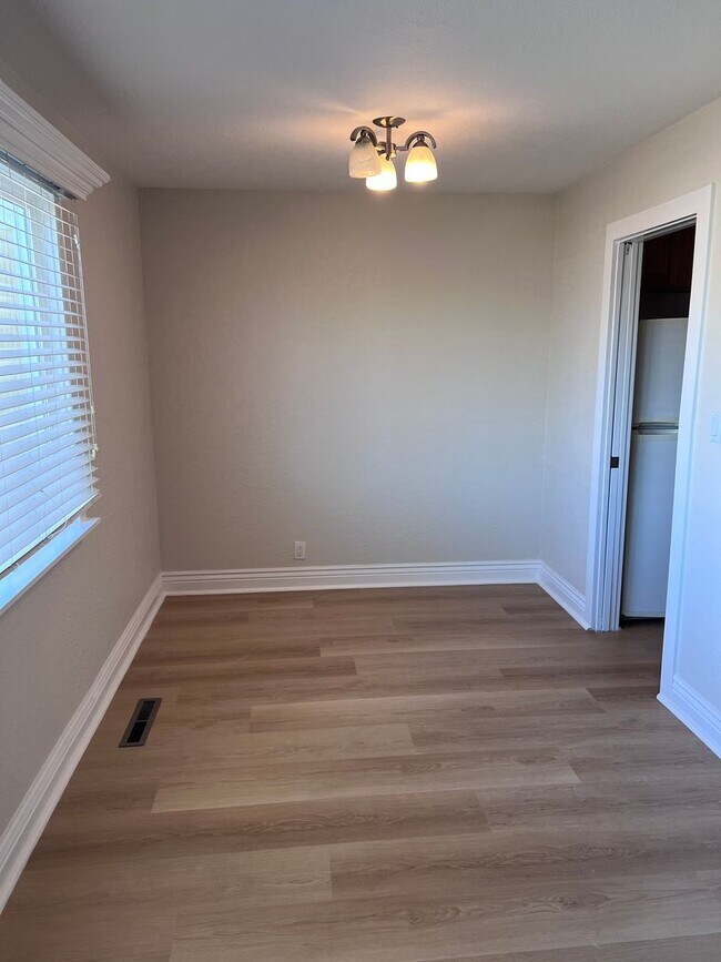 Building Photo - BEAUTIFUL RANCH STYLE HOME IN DESIREABLE SAN LORENZO, FRONT & BACK YARDS, SPACIOUS AND BRIGHT!!!