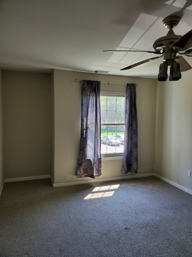Primary Bedroom - 373 Artist Lake Dr