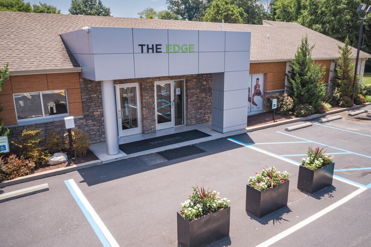 Edge at Greentree Apartments in Claymont, DE