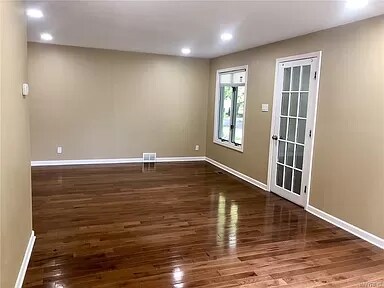 Foto del edificio - 228 63rd St