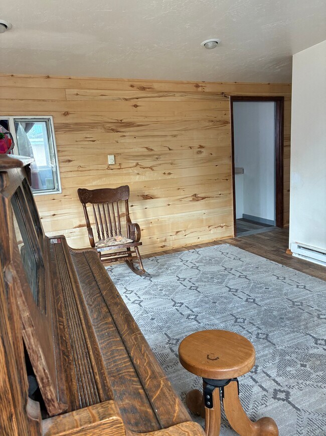 Foto del edificio - 416 1st Ave NW