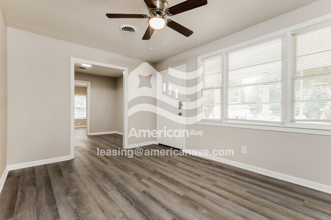 Foto del edificio - 2913 22nd Ave