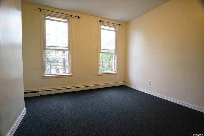 Foto del edificio - 86-10 102nd St