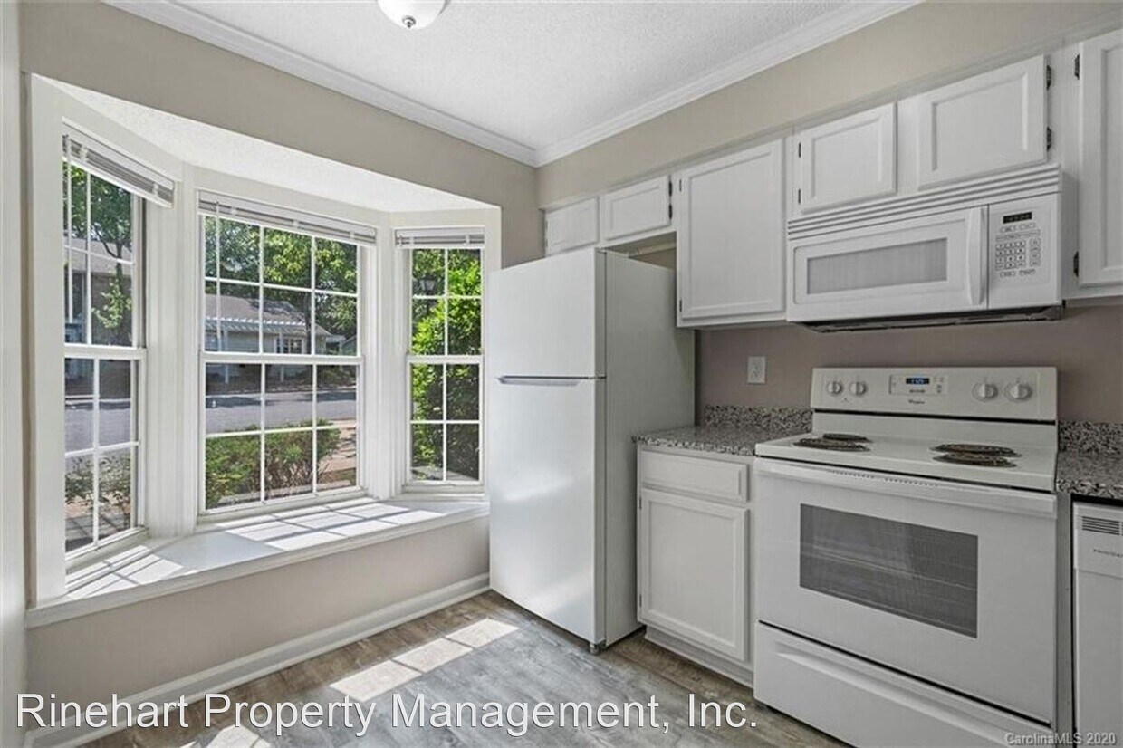 Primary Photo - 2 br, 1.5 bath House - 202 Heritage Parkway