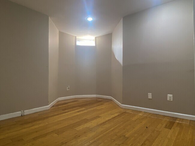 Foto del edificio - 1 Parker Hill Ter