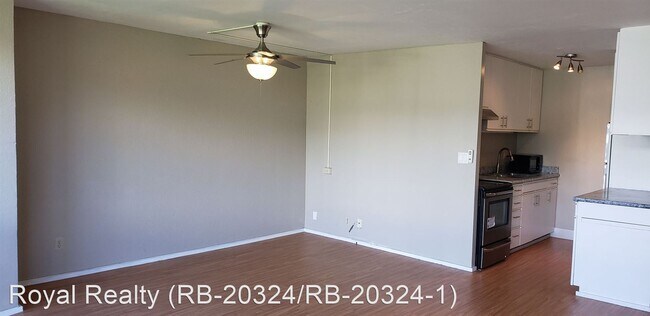 Foto del edificio - 1 br, 1 bath House - 1011 Prospect St #807