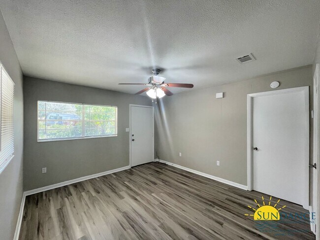 Foto del edificio - Efficient 1 Bedroom Unit in Fort Walton Be...