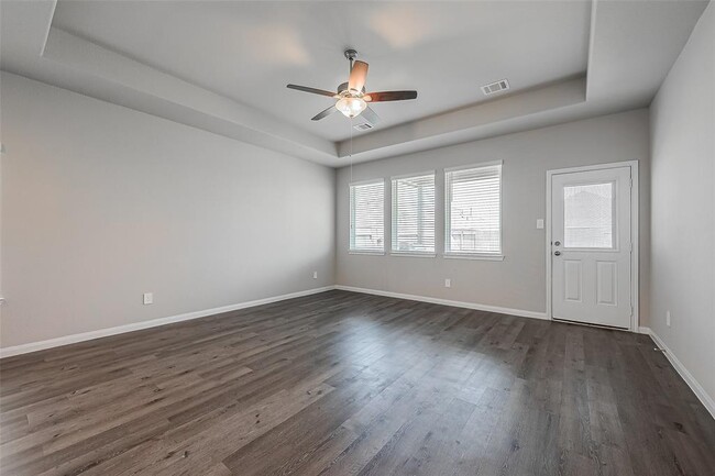 Building Photo - 5619 Brooklyn Rose Dr