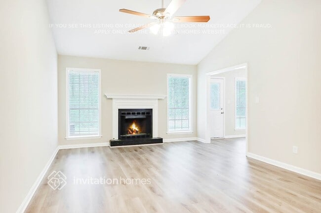 Building Photo - 4469 White City Rd