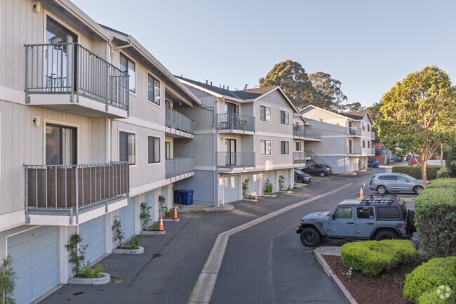 Alternate Exterior - 362 Alida Way