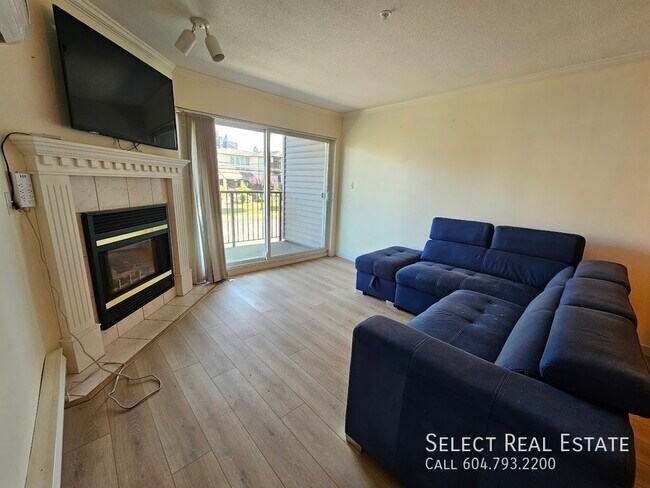 Photo du bâtiment - 32044 Old Yale Rd