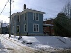 Foto principal - 406 E 2nd St