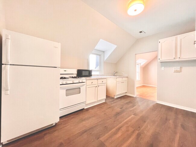 Foto del edificio - 1439 N Artesian Ave