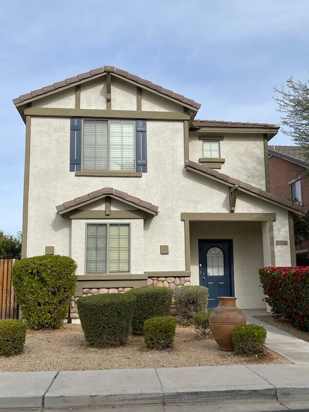 Primary Photo - 3708 E Kerry Ln
