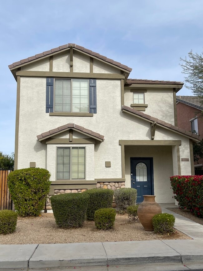 Building Photo - 3708 E Kerry Ln